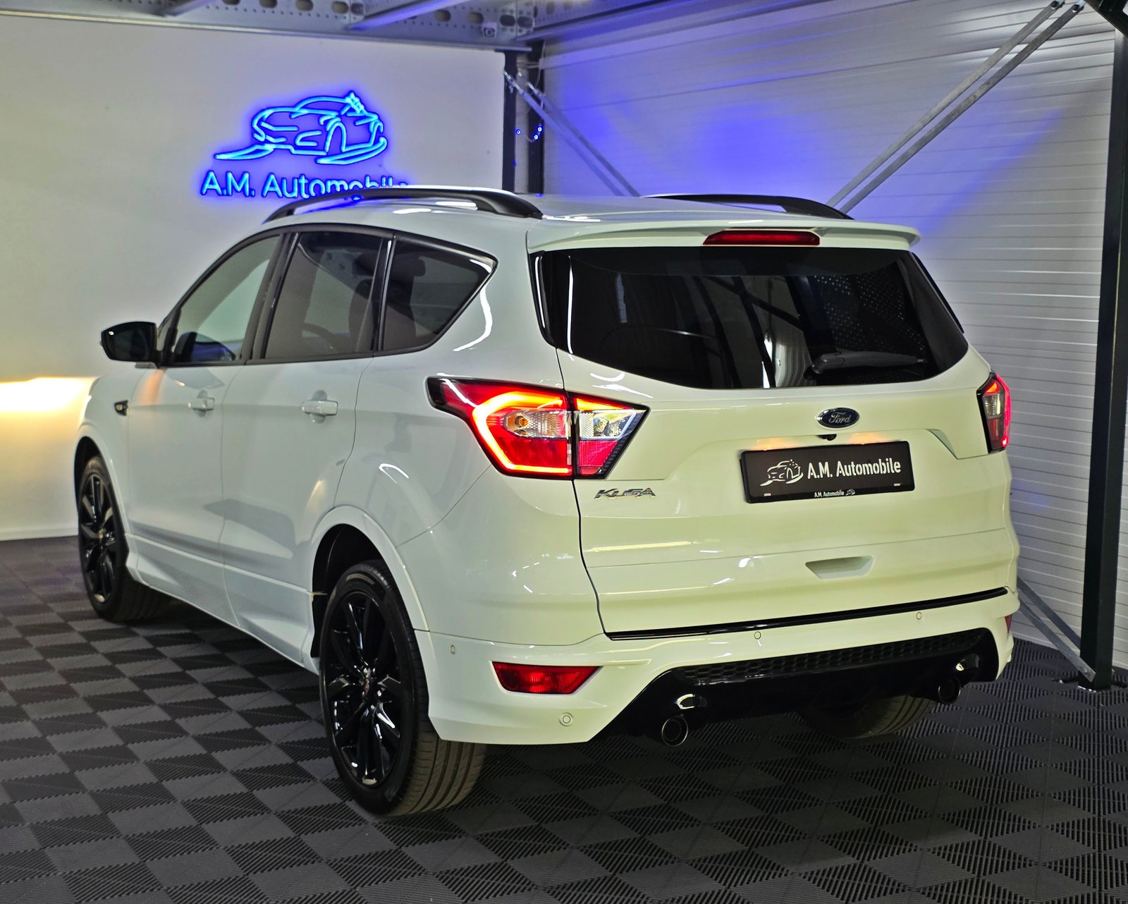 FORD Kuga 2.0 TDCi ST Line High 4WD PowerShift, Diesel, Second hand / Used, Automatic - 6