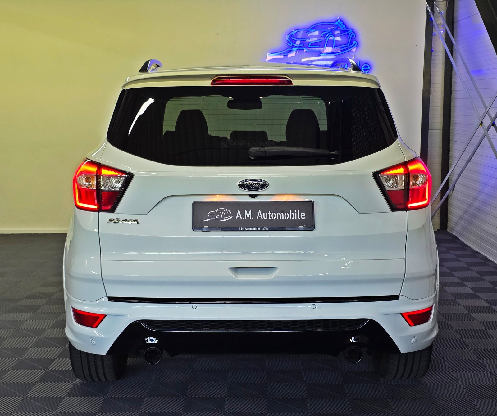 FORD Kuga 2.0 TDCi ST Line High 4WD PowerShift, Diesel, Second hand / Used, Automatic - 7