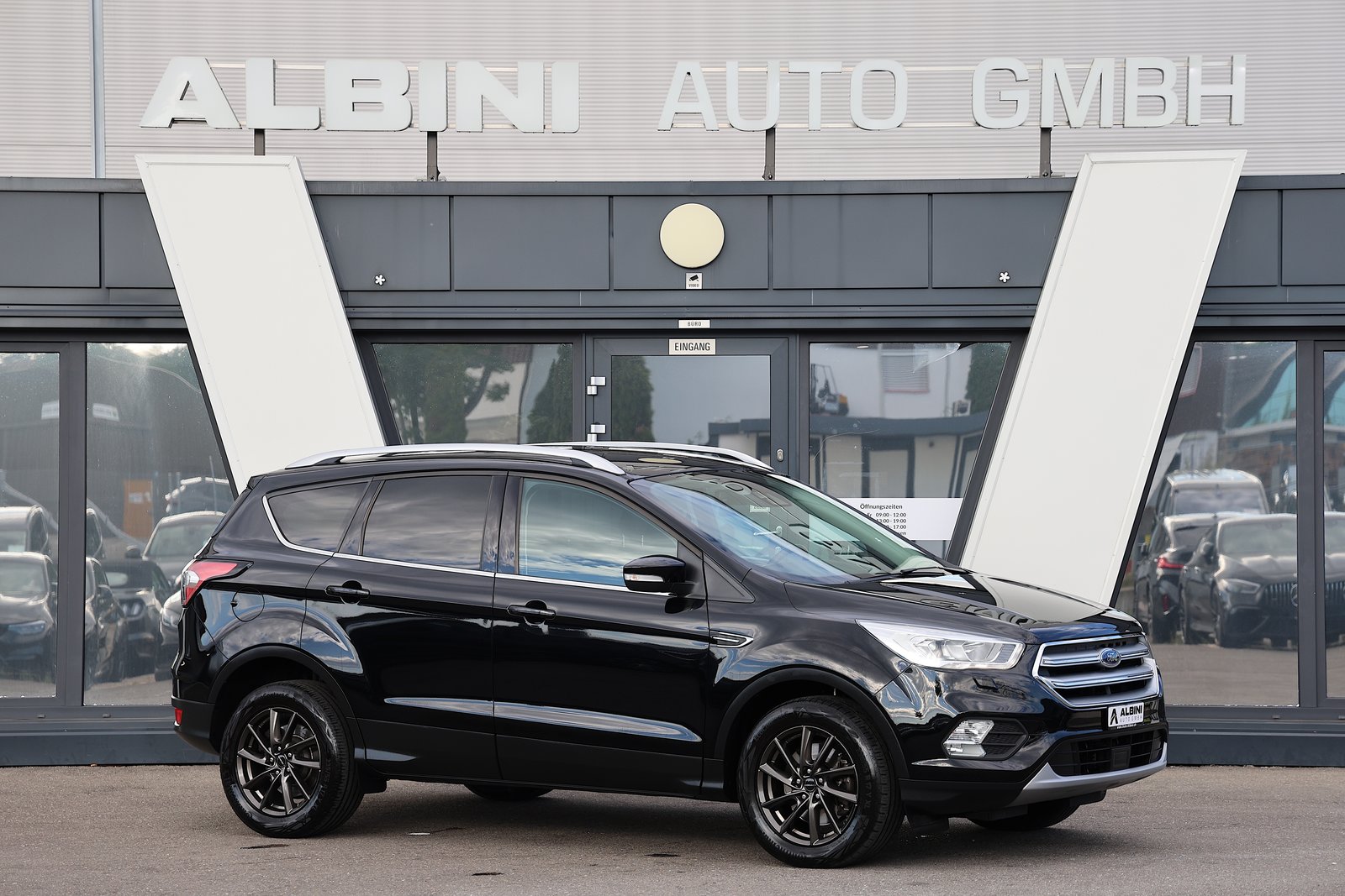 FORD Kuga 2.0 TDCi Trend+ 4WD PowerShift, Diesel, Second hand / Used, Automatic - 2
