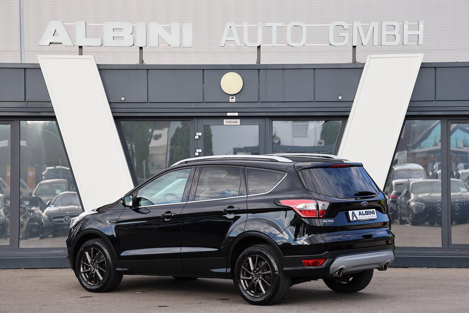 FORD Kuga 2.0 TDCi Trend+ 4WD PowerShift, Diesel, Second hand / Used, Automatic - 3