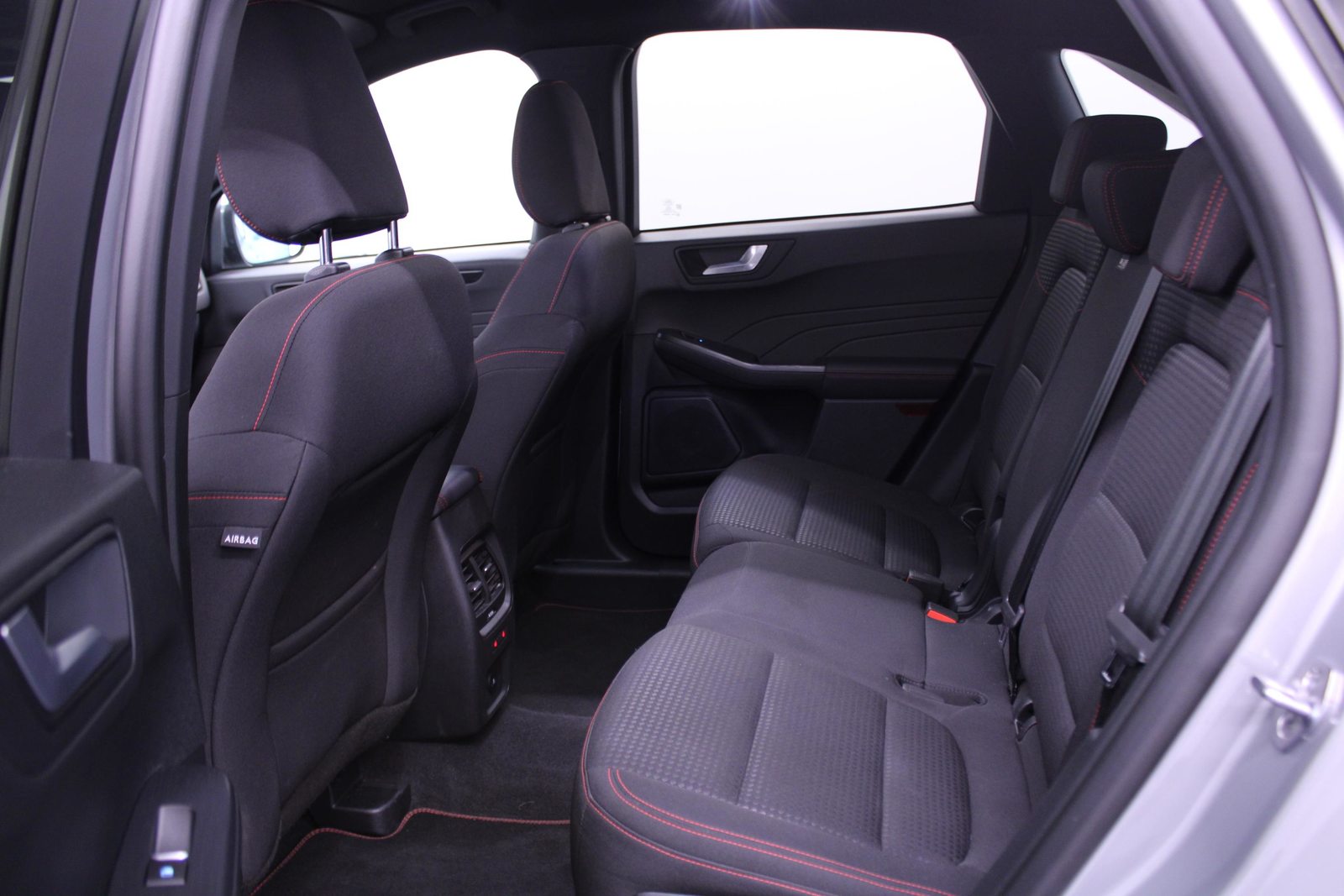 FORD Kuga 2.5 Plug-in Hybrid ST-Line *LEASING 0.99%*, Plug-in-Hybrid Petrol/Electric, Second hand / Used, Automatic - 6