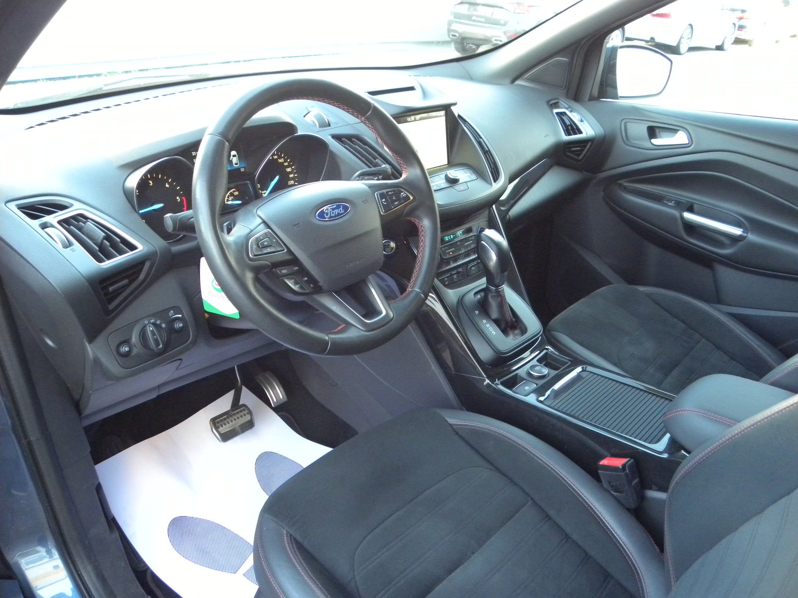 FORD Kuga 2.0 TDCi ST Line High 4WD PowerShift, Diesel, Occasion / Utilisé, Automatique - 7