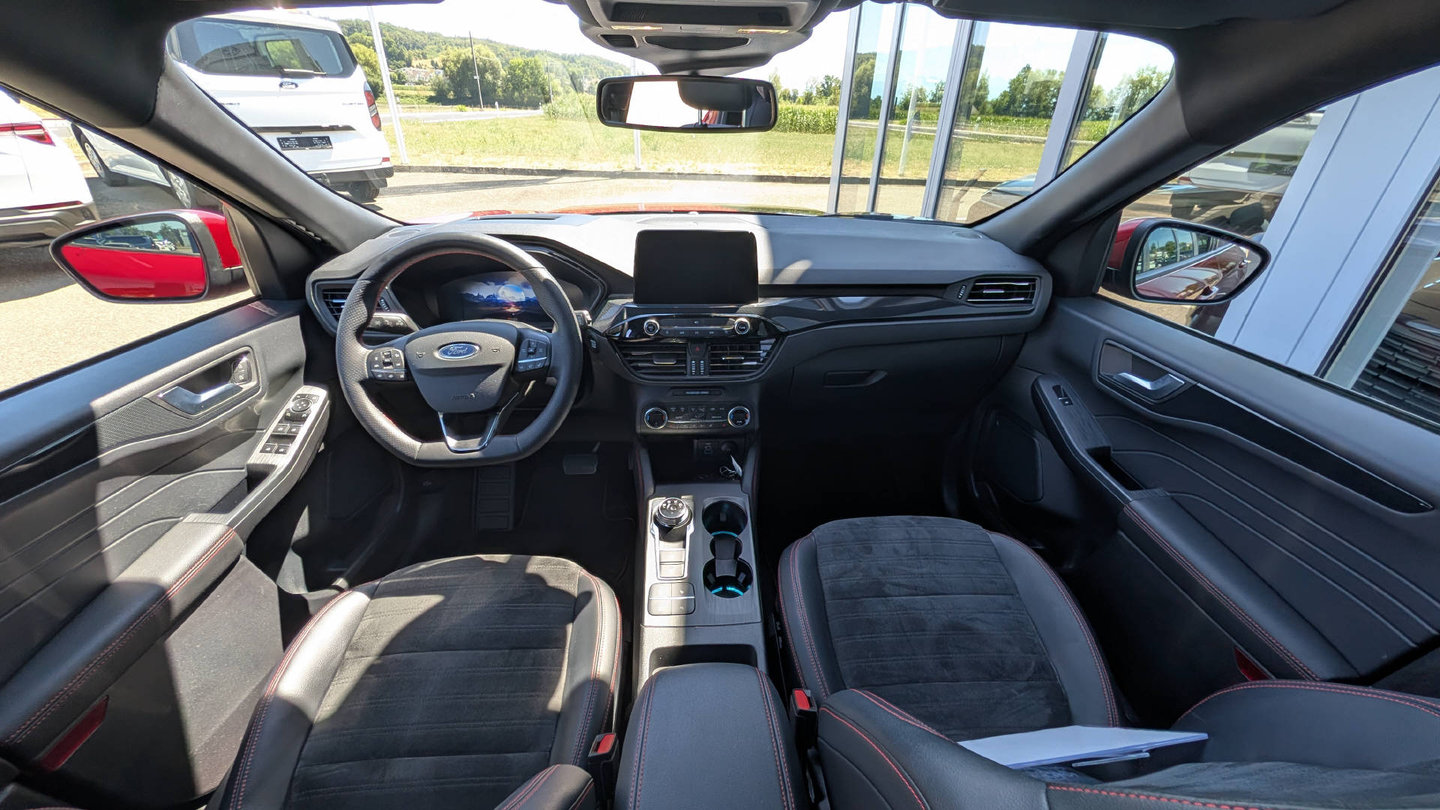 FORD Kuga 2.5 Hybrid ST-Line X 4x4, Full-Hybrid Petrol/Electric, Second hand / Used, Automatic - 6