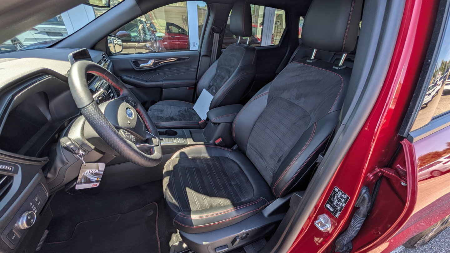 FORD Kuga 2.5 Hybrid ST-Line X 4x4, Full-Hybrid Petrol/Electric, Second hand / Used, Automatic - 7