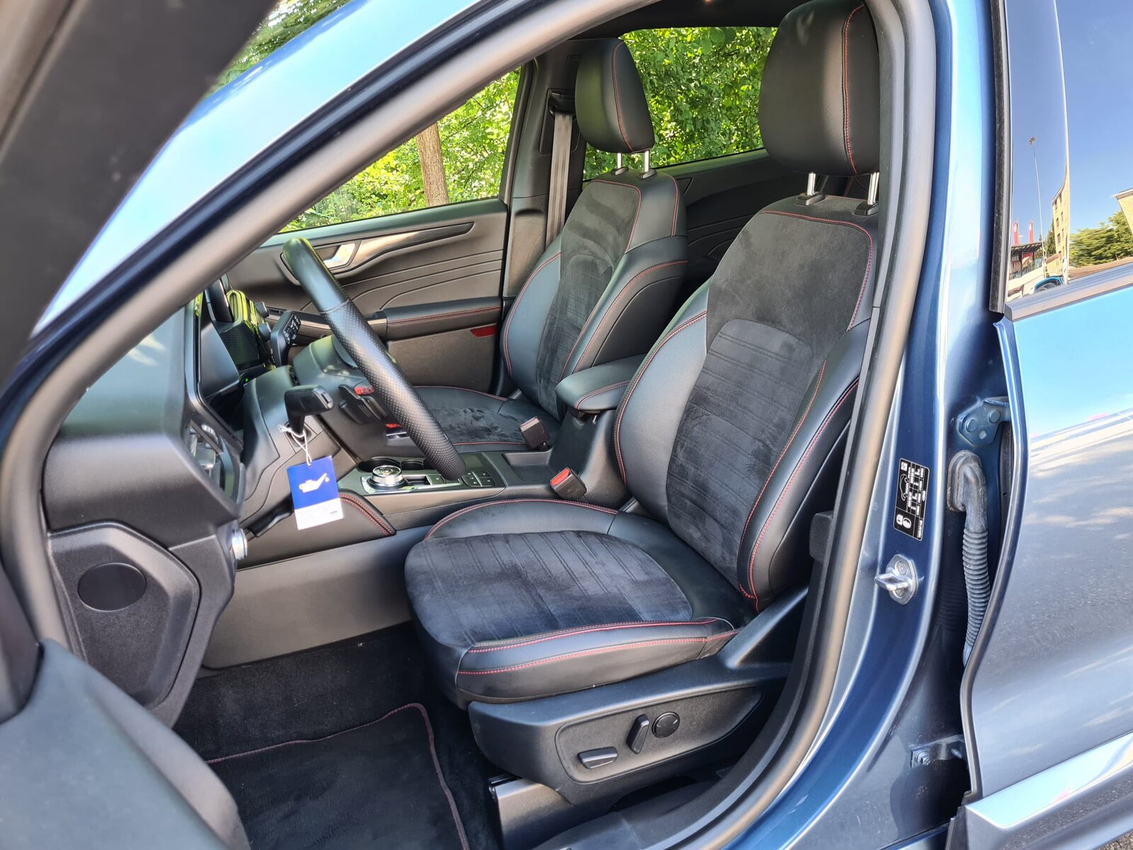 FORD Kuga 2.0 DIESEL EcoBlue 190 PS ST-Line X AUTOMAT 4x4, Diesel, Second hand / Used, Automatic - 4
