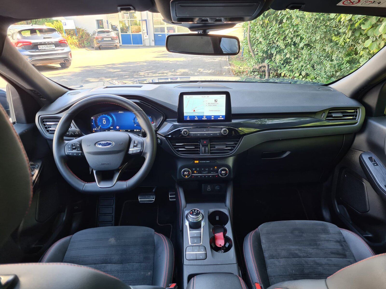 FORD Kuga 2.0 DIESEL EcoBlue 190 PS ST-Line X AUTOMAT 4x4, Diesel, Second hand / Used, Automatic - 5