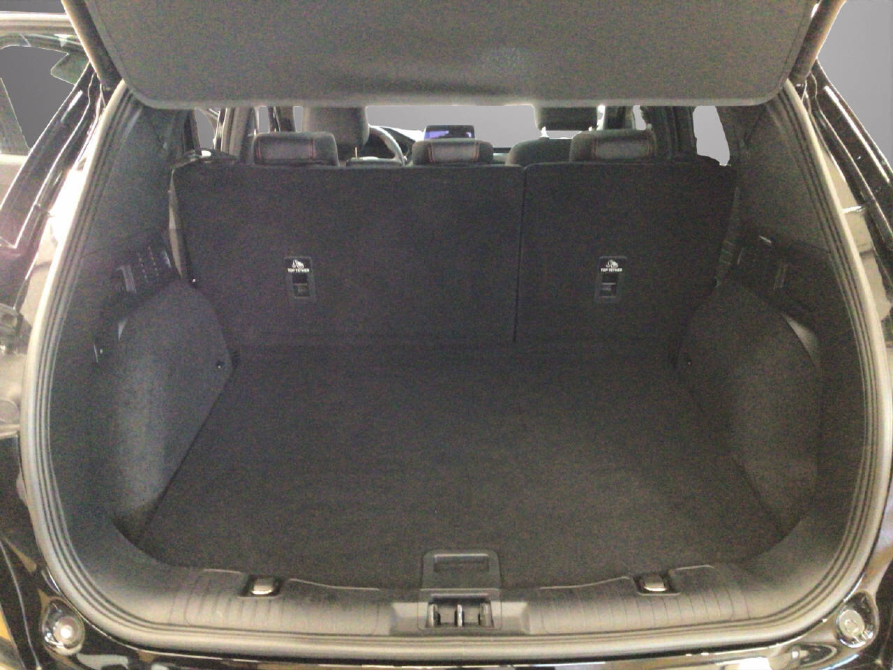 FORD Kuga 2.5 FHEV 190 PS ST-Line X 4x4, Voll-Hybrid Benzin/Elektro, Occasion / Gebraucht, Automatik - 7