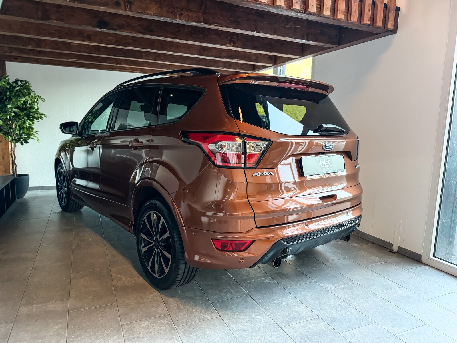 FORD Kuga 2.0 SCTi ST Line High 4WD Automatic, Benzin, Occasion / Gebraucht, Automatik - 6
