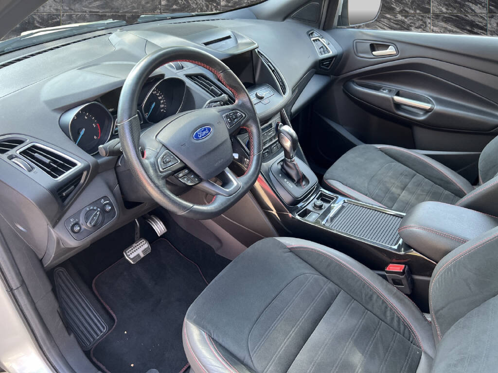 FORD Kuga 2.0 TDCi 150 ST-Line, Diesel, Occasion / Gebraucht, Automatik - 7