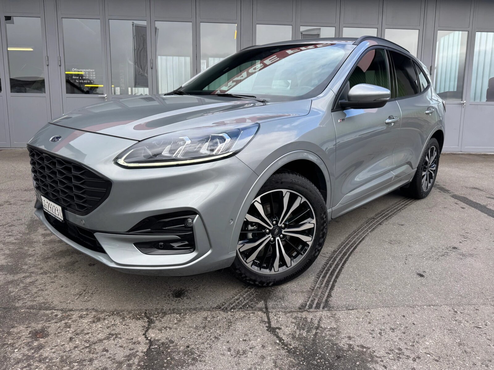 FORD Kuga 2.5 FHEV ST-Line X 4WD