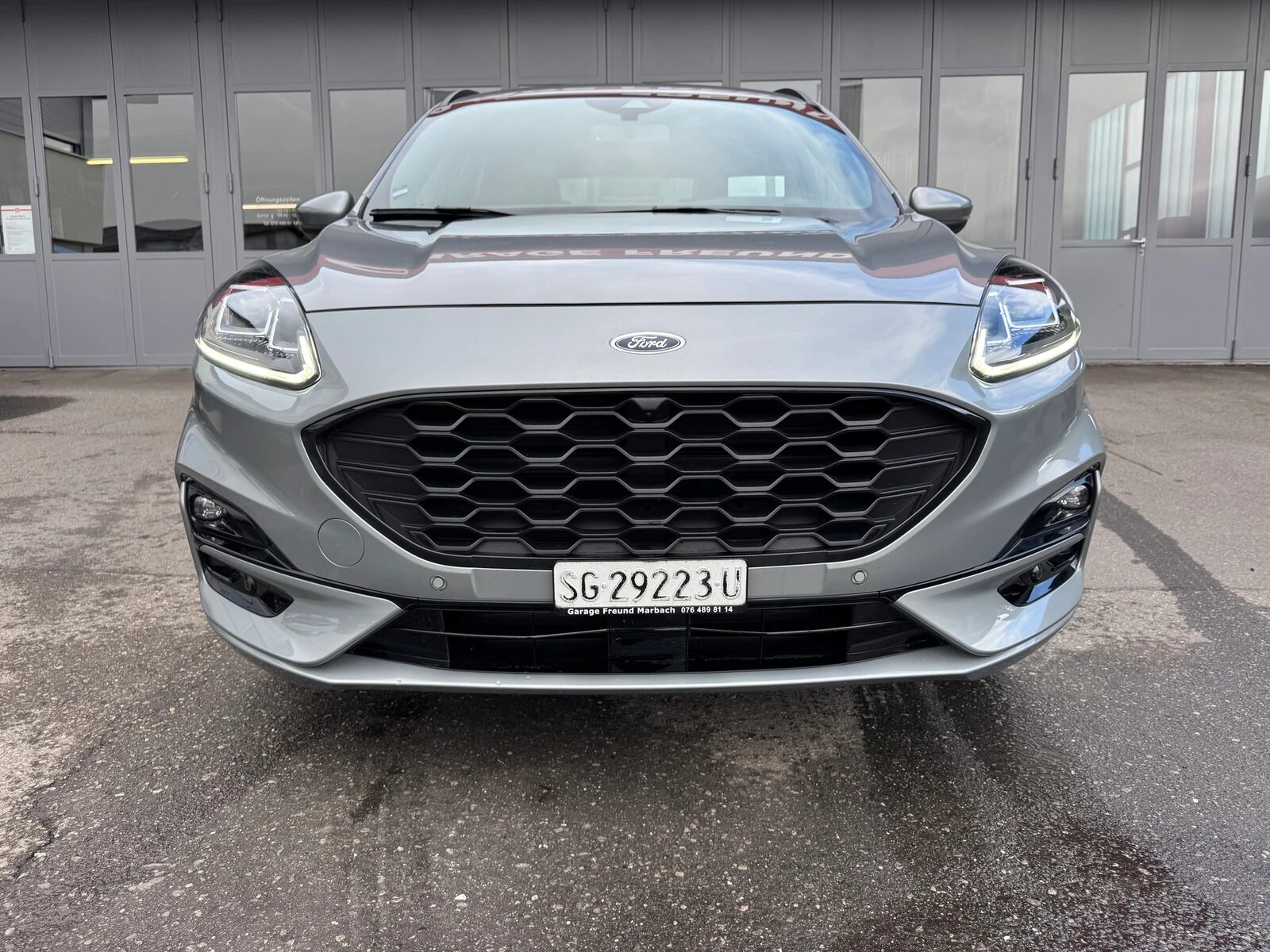 FORD Kuga 2.5 FHEV ST-Line X 4WD, Hybride Intégral Essence/Électricité, Occasion / Utilisé, Automatique - 3