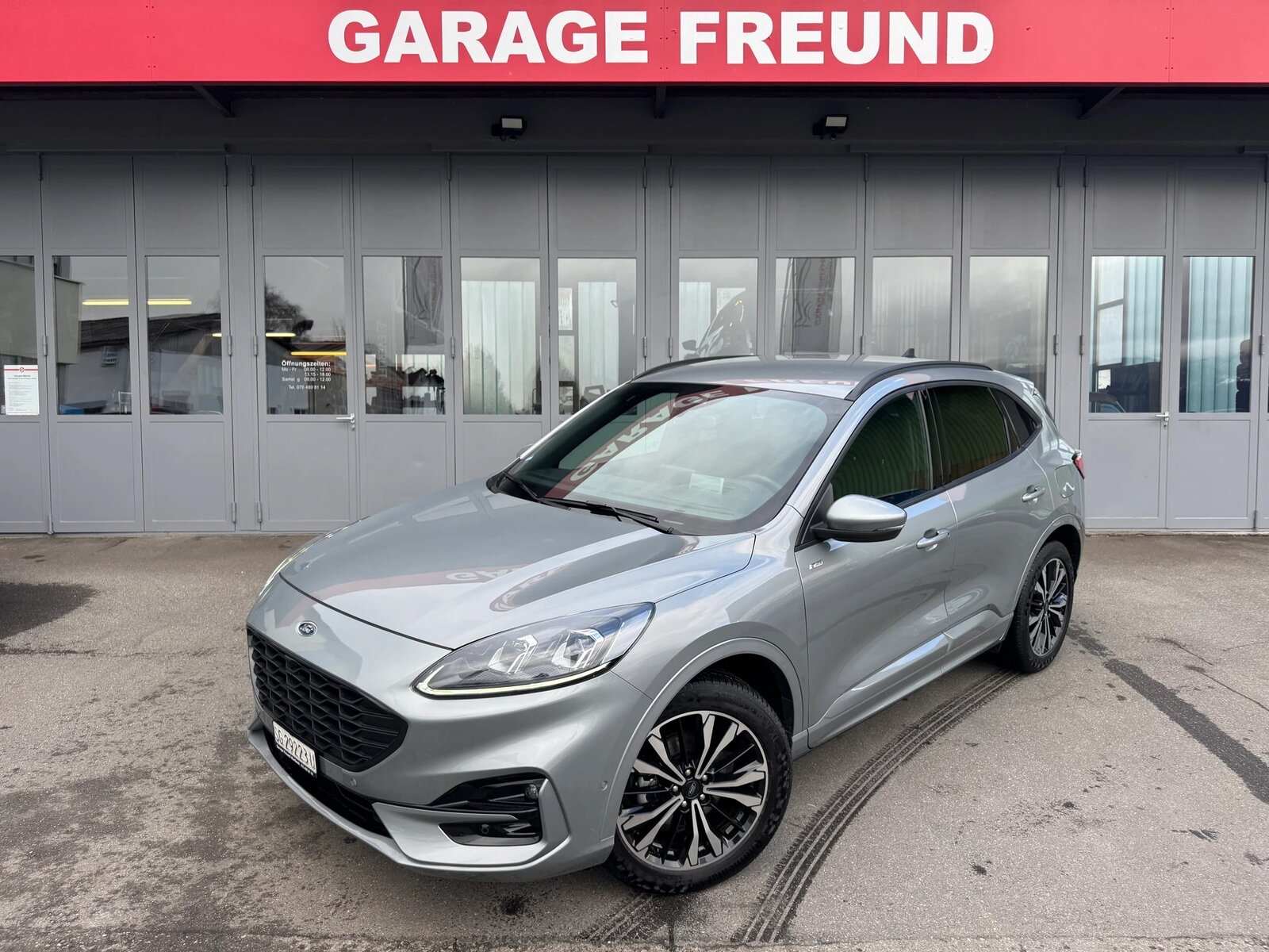 FORD Kuga 2.5 FHEV ST-Line X 4WD, Hybride Intégral Essence/Électricité, Occasion / Utilisé, Automatique - 4