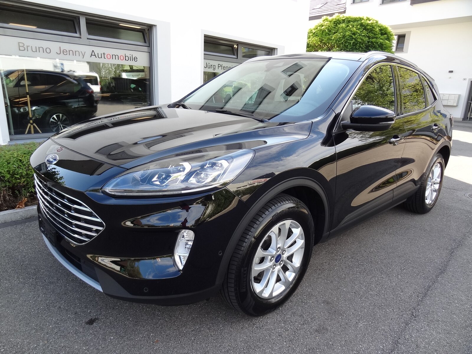 FORD Kuga 2.5 FHEV Titanium X 4WD