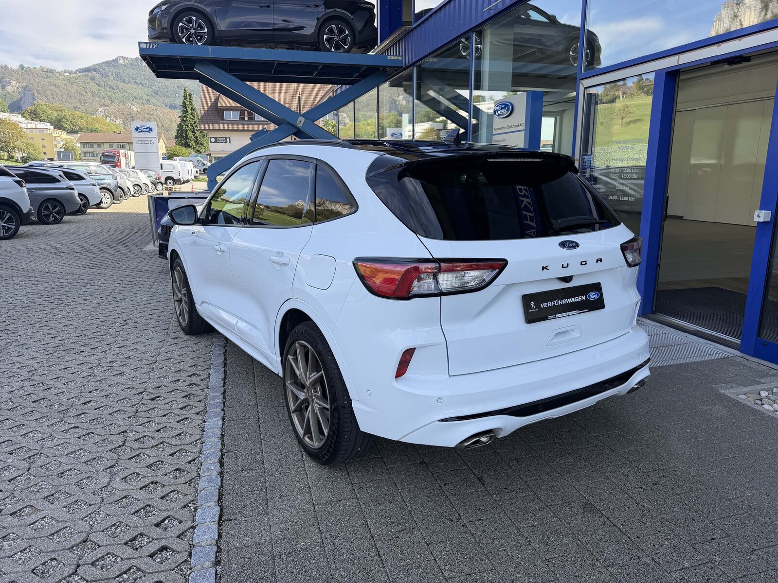 FORD Kuga 2.5 Hybrid ST-Line X 4x4, Hybride Intégral Essence/Électricité, Occasion / Utilisé, Automatique - 3