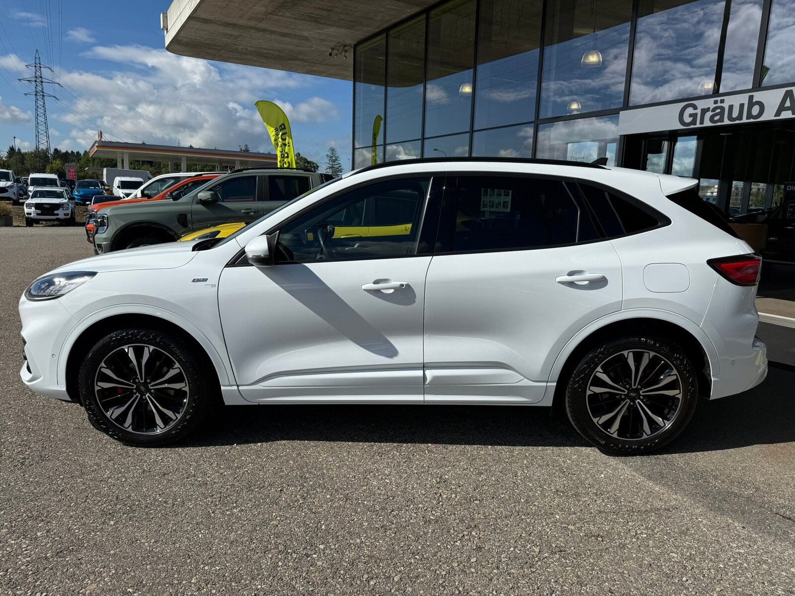 FORD Kuga 2.5 FHEV ST-Line X 4WD, Hybride Intégral Essence/Électricité, Occasion / Utilisé, Automatique - 4