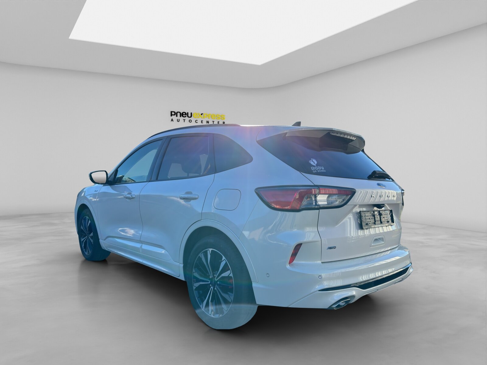 FORD Kuga 2.0 EcoBlue ST-Line 4x4, Diesel, Occasion / Utilisé, Automatique - 4