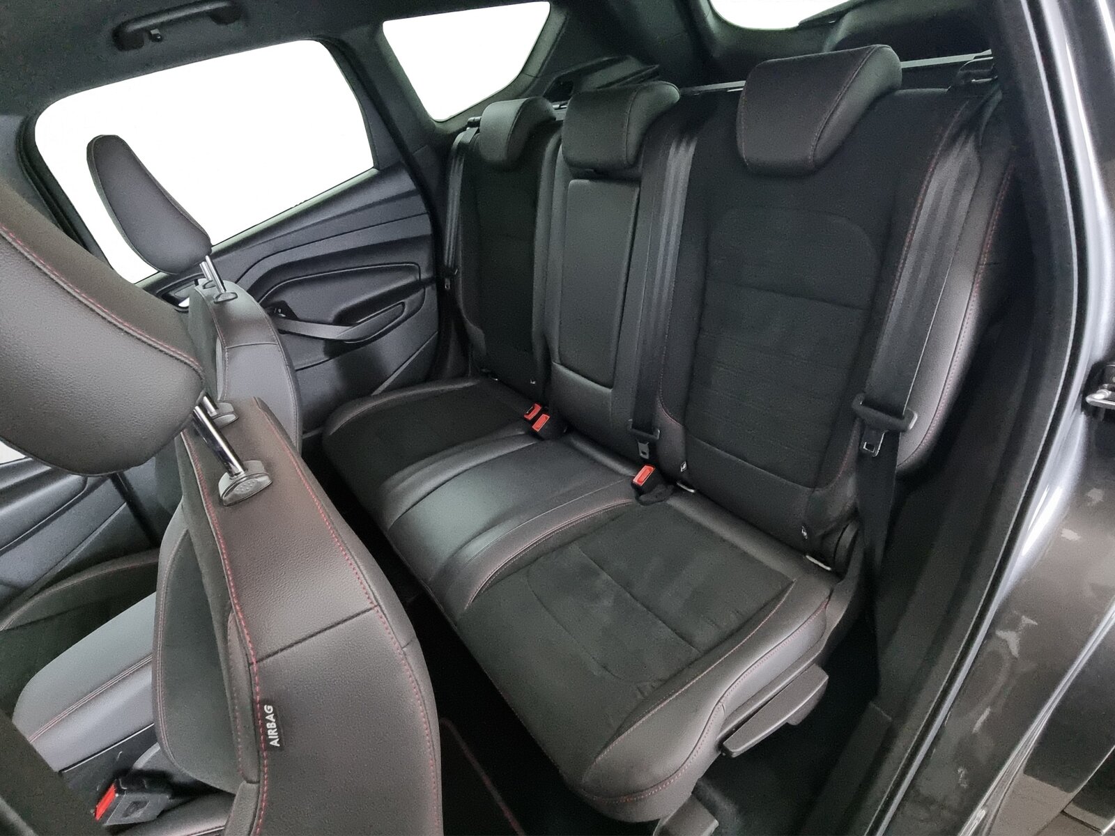 FORD Kuga 1.5 EcoBoost ST-Line 4x4 Aut., Essence, Occasion / Utilisé, Automatique - 7