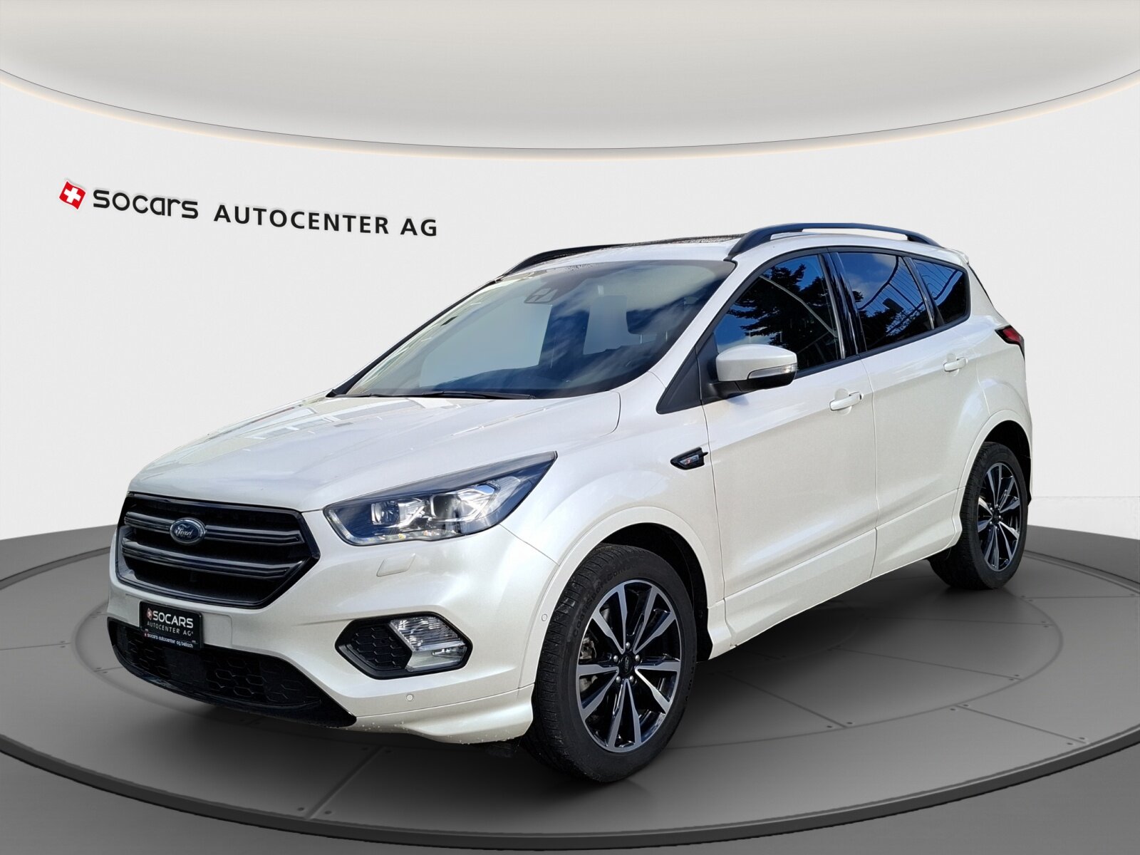 FORD Kuga 2.0 TDCi ST Line High 4WD PowerShift // Panorama // An