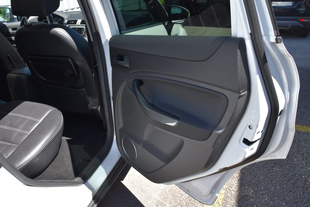 FORD KUGA 2.5 Turbo Titanium, Petrol, Second hand / Used, Automatic - 5