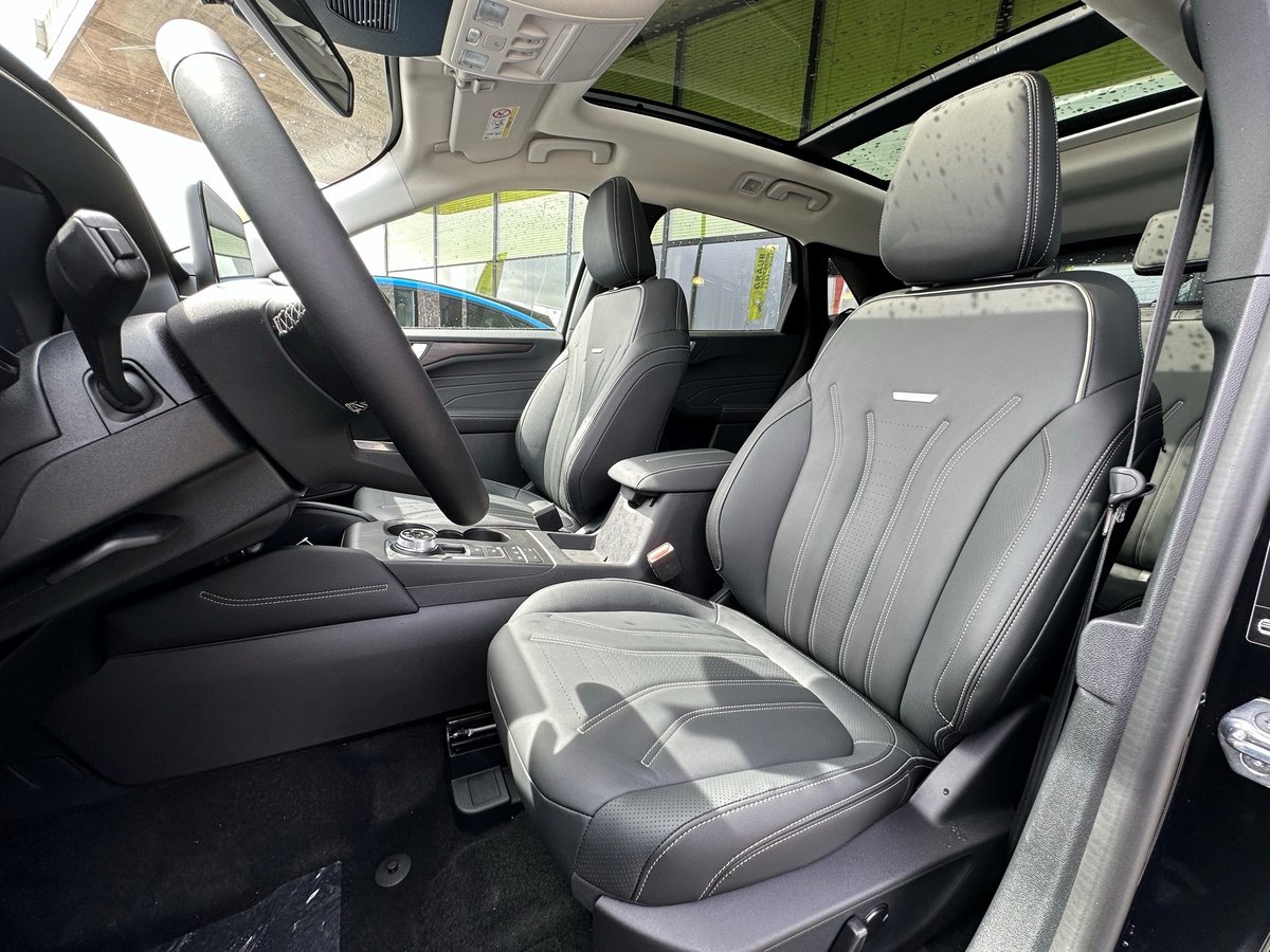 FORD Kuga 2.5 PHEV Vignale 2WD, Plug-in-Hybrid Petrol/Electric, Ex-demonstrator, Automatic - 7