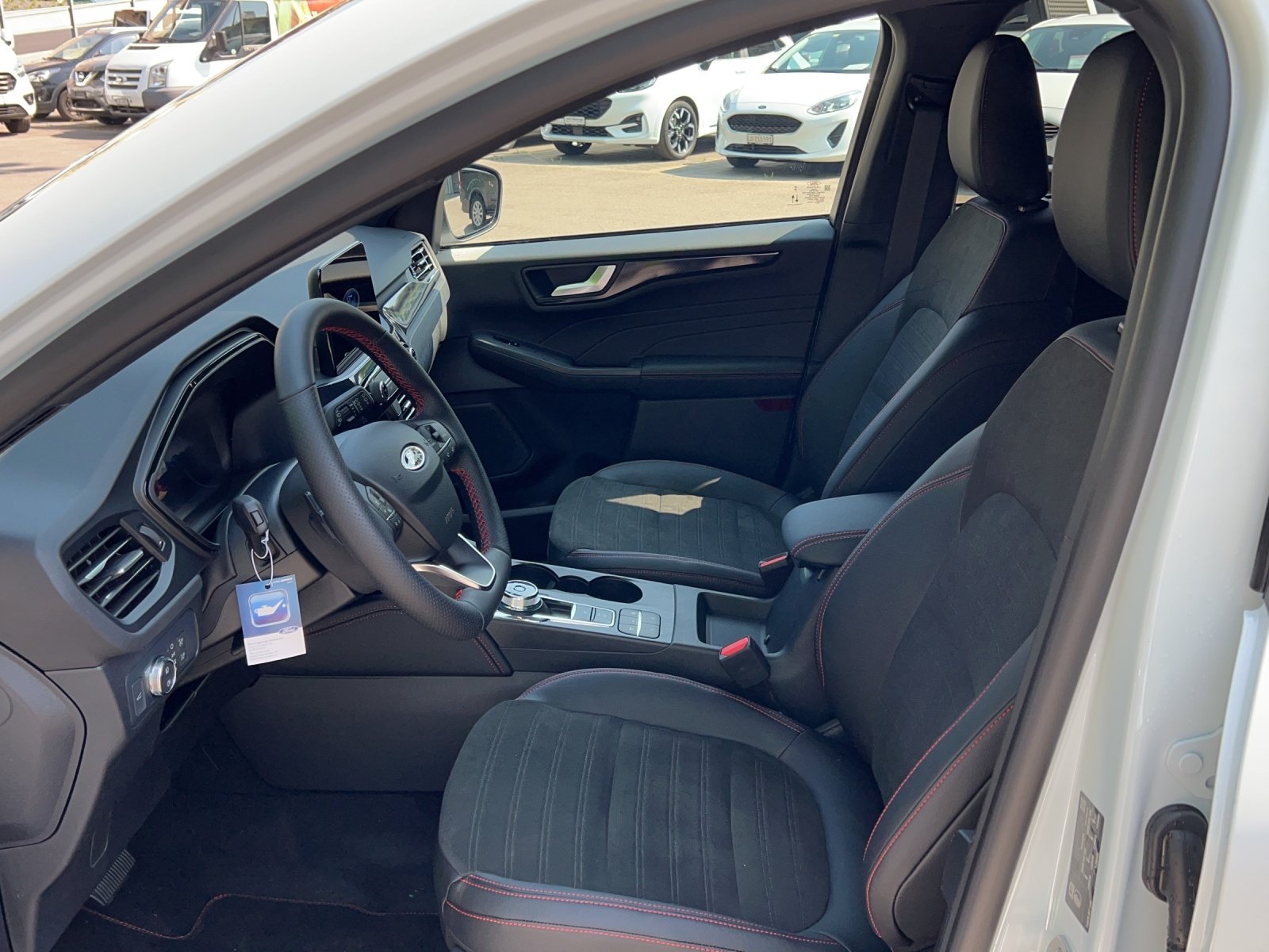 FORD Kuga 2.0 EcoBlue DIESEL 120 PS ST-Line X 4x4 AUTOMAT, Diesel, Ex-demonstrator, Automatic - 7