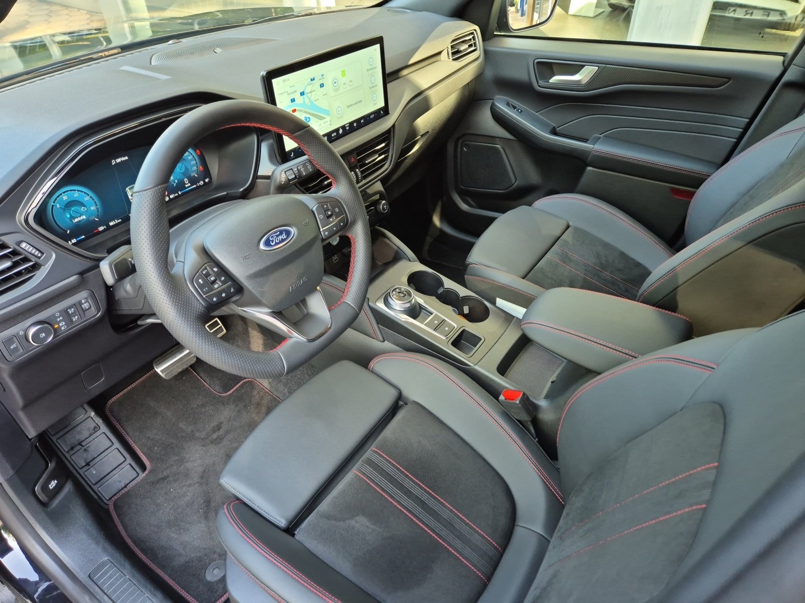 FORD Kuga 2.5 Hybrid ST-Line X 4x4, Full-Hybrid Petrol/Electric, Ex-demonstrator, Automatic - 5