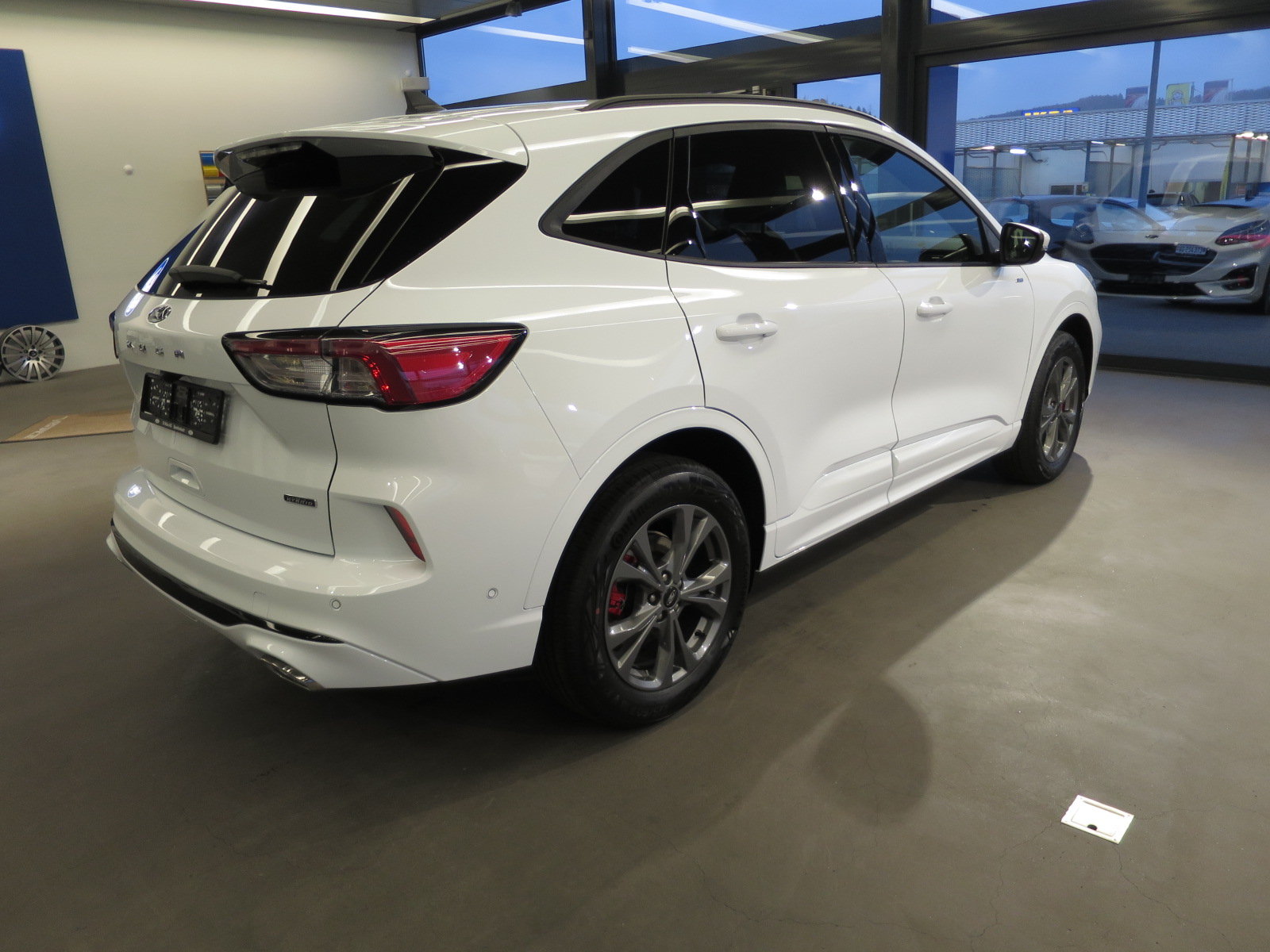 FORD Kuga 2.5 Plug-in Hybrid ST-Line X, Plug-in-Hybrid Benzina/Elettrica, Auto dimostrativa, Automatico - 5