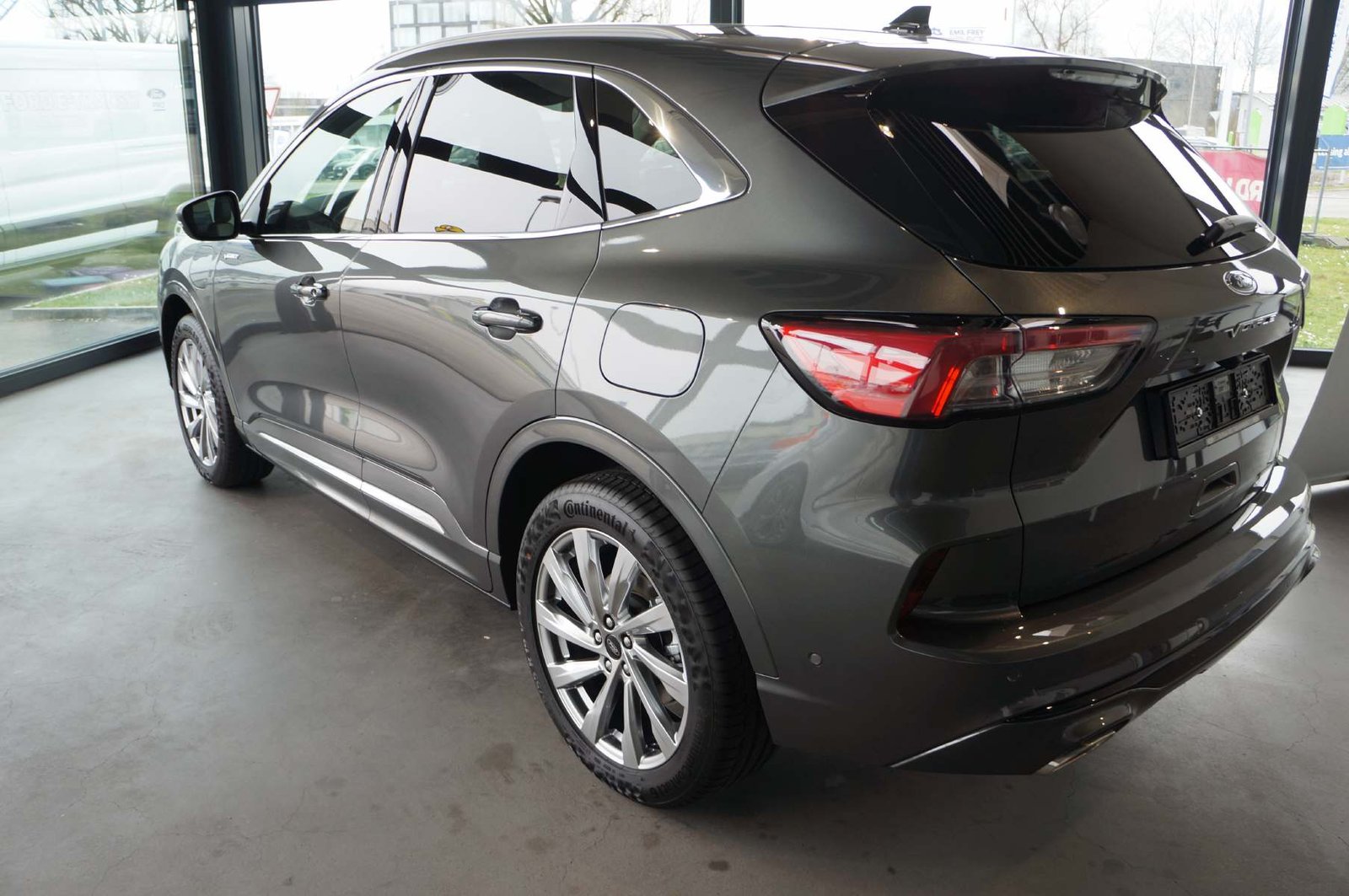 FORD Kuga 2.5 Plug-in Hybrid Vignale, Plug-in-Hybrid Benzina/Elettrica, Auto dimostrativa, Automatico - 3