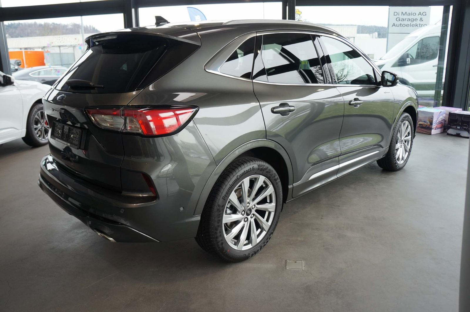 FORD Kuga 2.5 Plug-in Hybrid Vignale, Plug-in-Hybrid Benzina/Elettrica, Auto dimostrativa, Automatico - 5