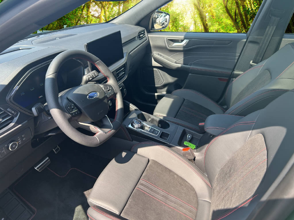 FORD Kuga 2.5 Hybrid ST-Line X 4x4, Hybride Intégral Essence/Électricité, Voiture de démonstration, Automatique - 6