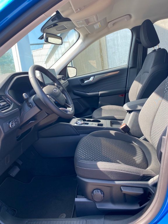 FORD Kuga 2.5 Hybrid Titanium 4x4, Hybride Intégral Essence/Électricité, Voiture de démonstration, Automatique - 3