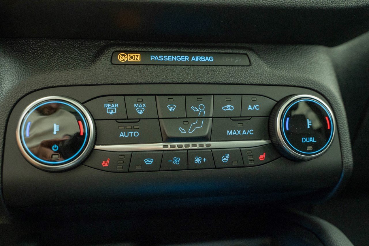 FORD Kuga 2.5 Plug-in Hybrid Titanium X, Plug-in-Hybrid Benzina/Elettrica, Auto dimostrativa, Automatico - 7
