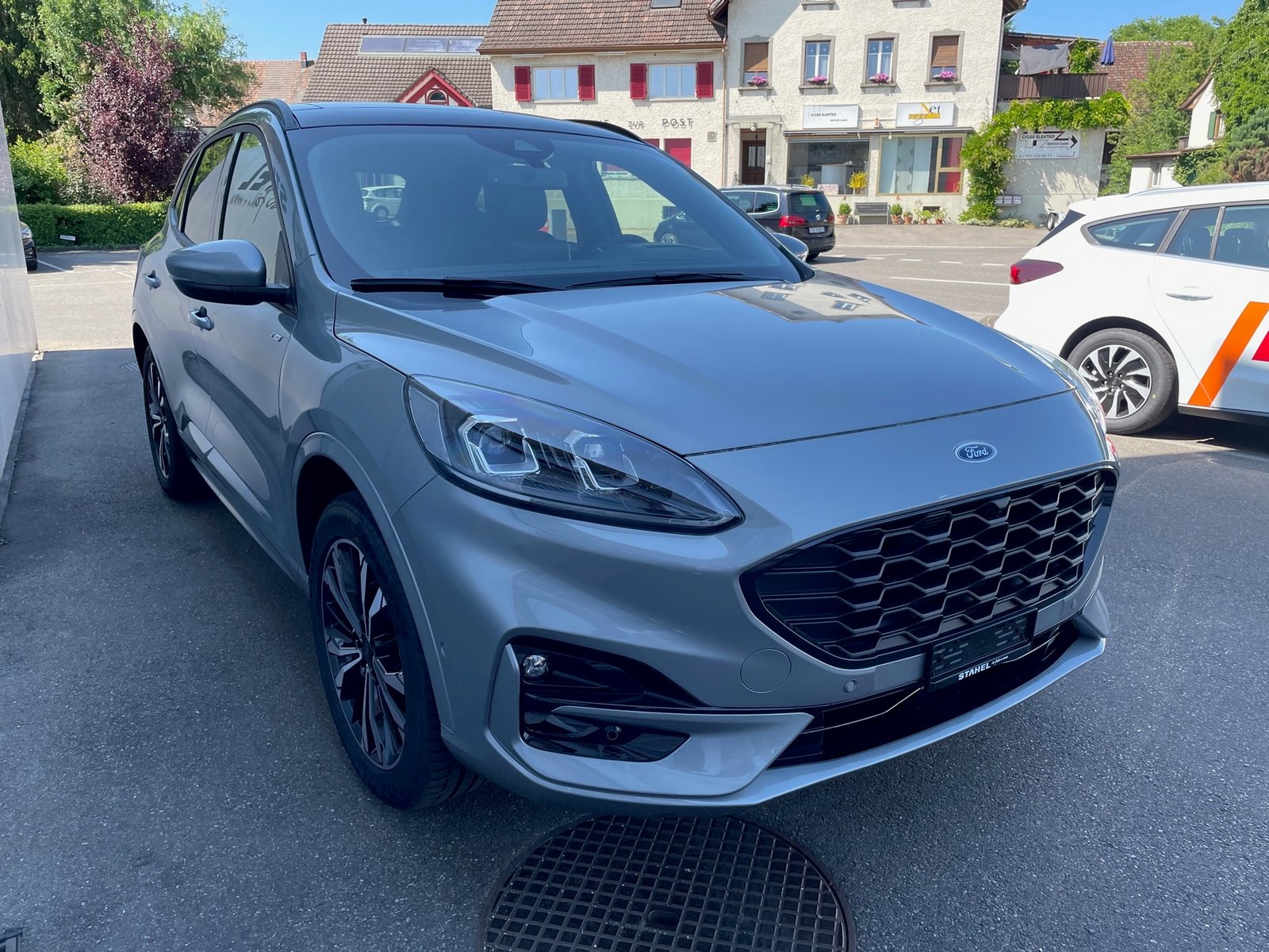 FORD Kuga 2.5 Plug-in Hybrid ST-Line X, Plug-in-Hybrid Benzina/Elettrica, Auto dimostrativa, Automatico - 4