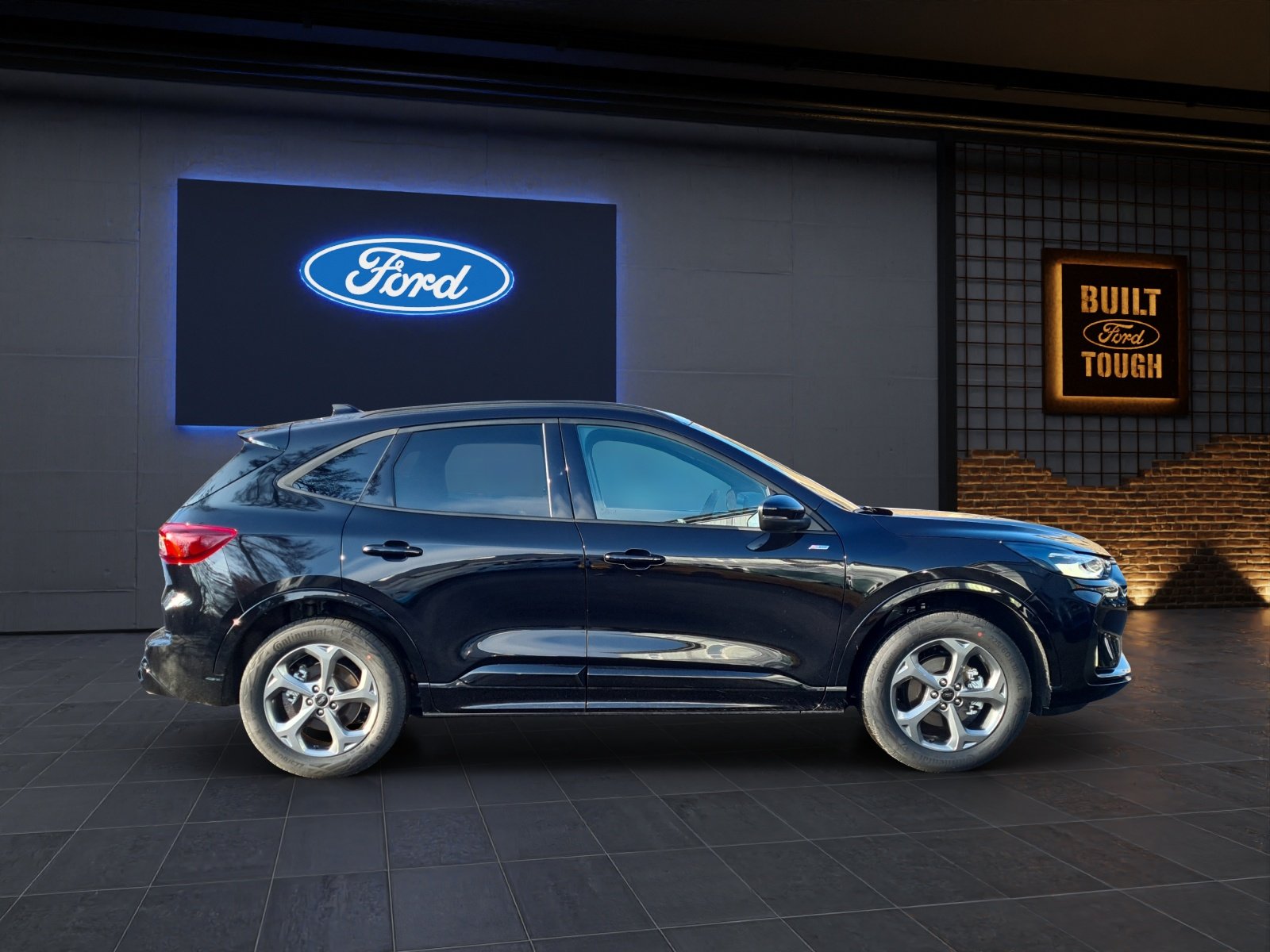 FORD Kuga 2.5i FHEV FULL-HYBRID 183 PS ST-Line 4x4 AUTOMAT, Full-Hybrid Petrol/Electric, Ex-demonstrator, Automatic - 5