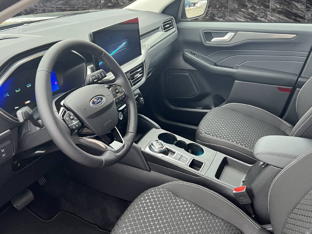FORD Kuga 2.5 Hybrid Titanium 4x4, Full-Hybrid Petrol/Electric, Ex-demonstrator, Automatic - 7