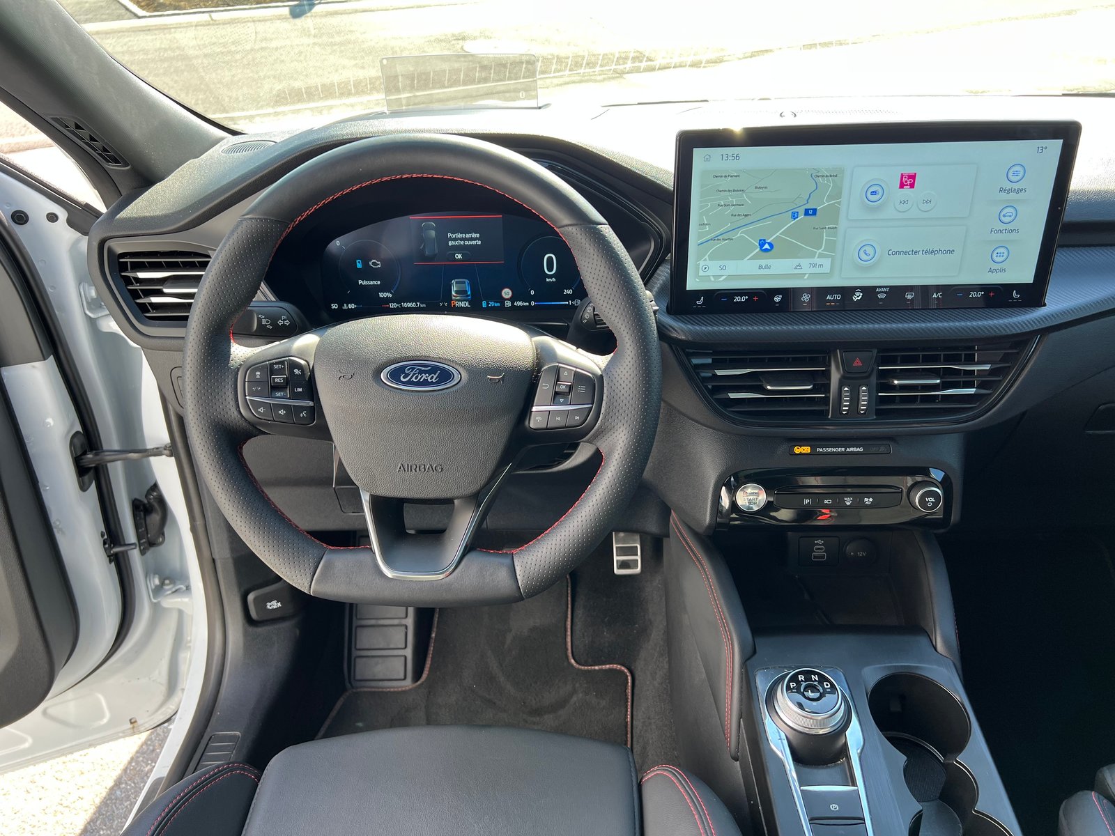 FORD Kuga 2.5 PHEV ST-Line X FWD, Hybride Rechargeable Essence/Électricité, Voiture de démonstration, Automatique - 6