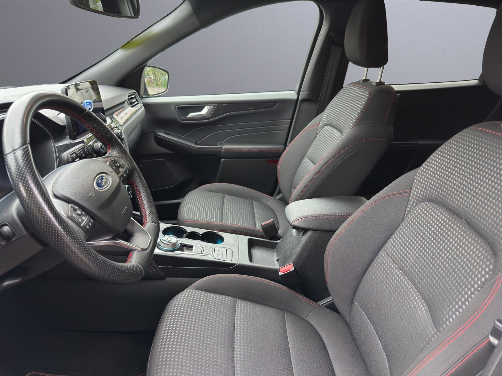 FORD Kuga 2.5 Hybrid ST-Line 4x4kW, Voll-Hybrid Benzin/Elektro, Occasion / Gebraucht, Automat - 5