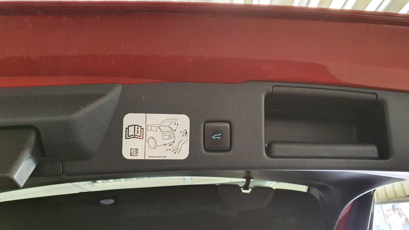 FORD Kuga 2.5 Plug-in Hybrid ST-Line X, Plug-in-Hybrid Benzin/Elektro, Occasion / Gebraucht, Automat - 5