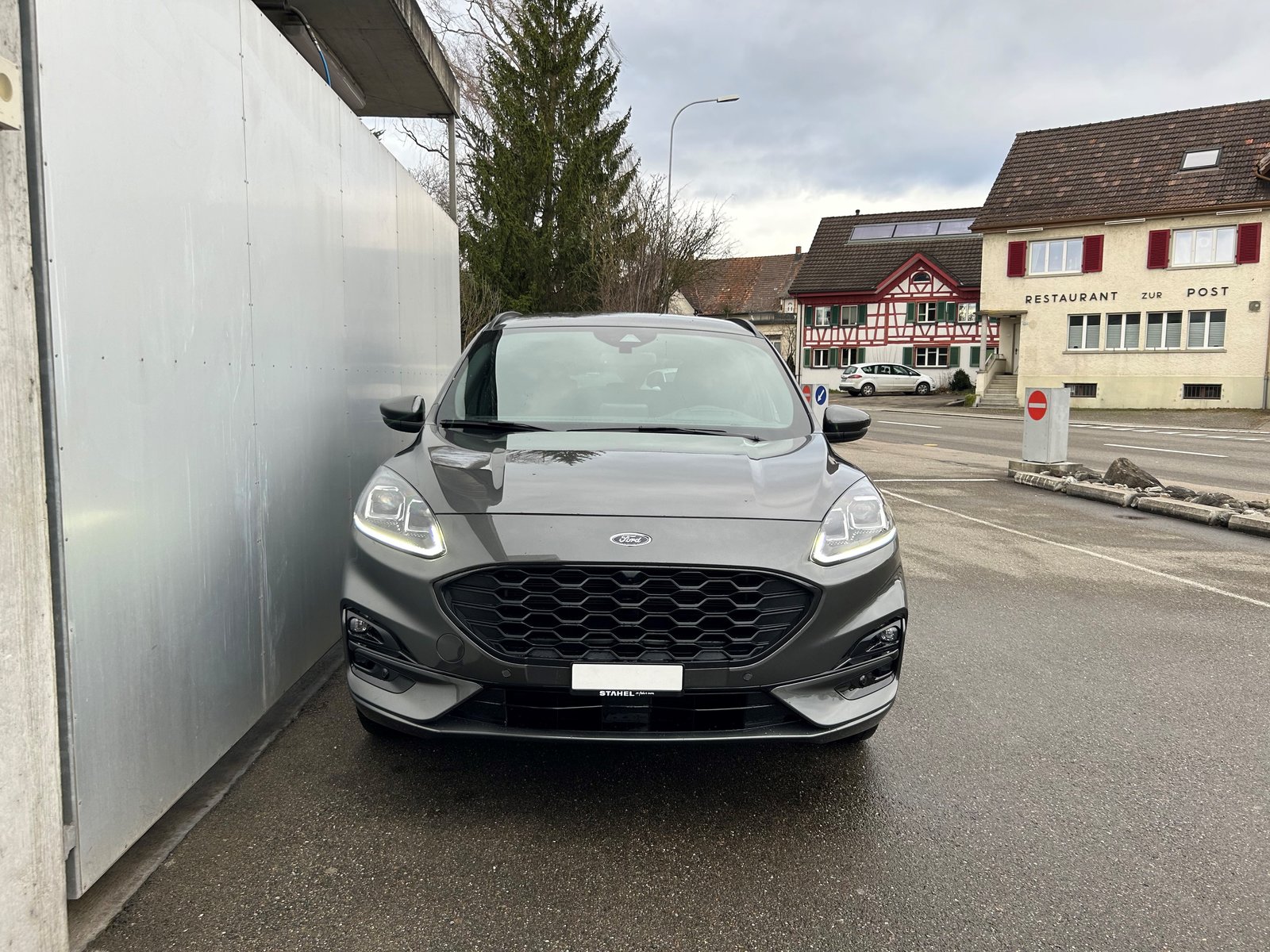 FORD Kuga 2.5 Plug-in Hybrid ST-Line X, Plug-in-Hybrid Petrol/Electric, Second hand / Used, Automatic - 2