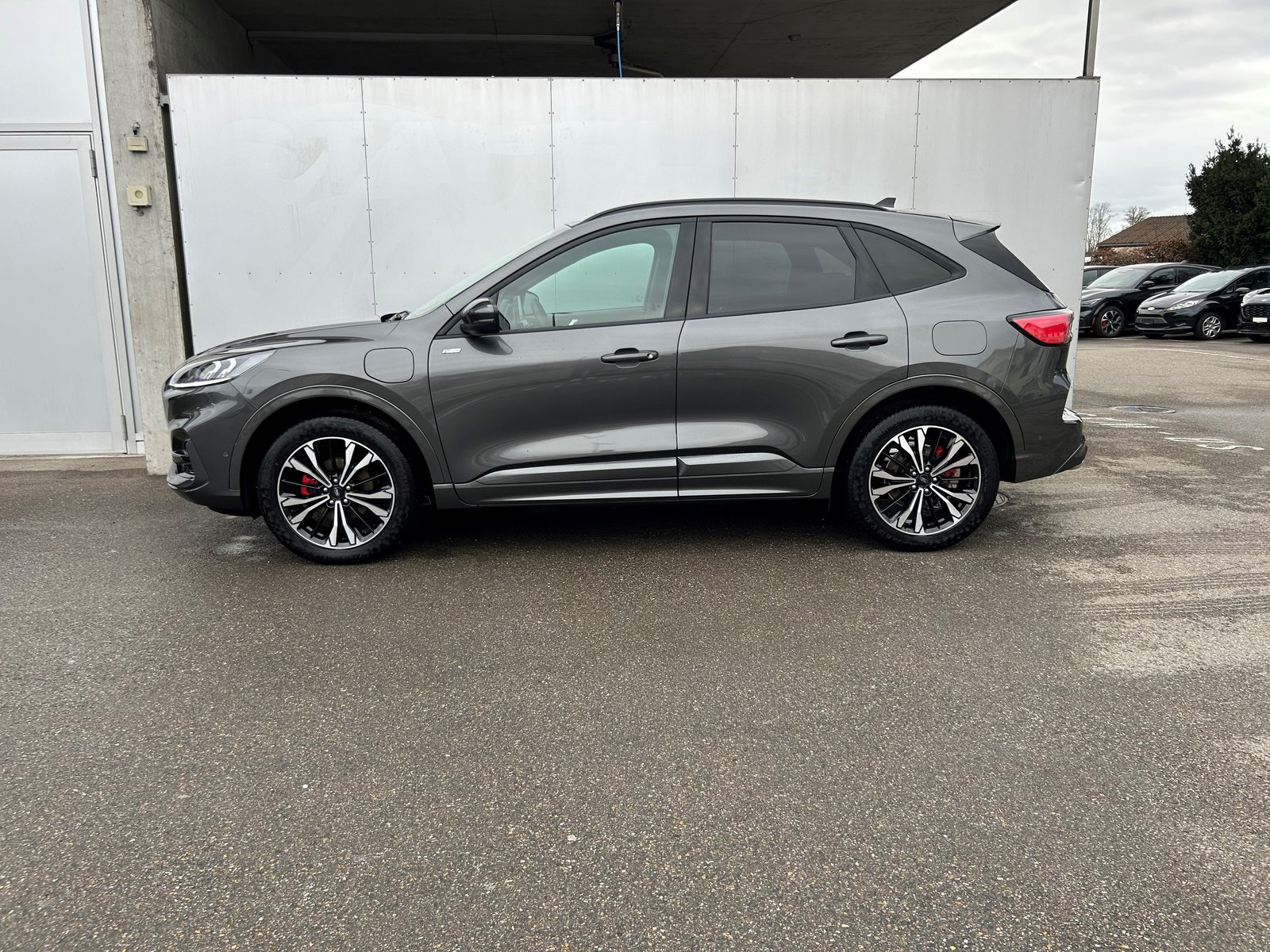 FORD Kuga 2.5 Plug-in Hybrid ST-Line X, Plug-in-Hybrid Petrol/Electric, Second hand / Used, Automatic - 3