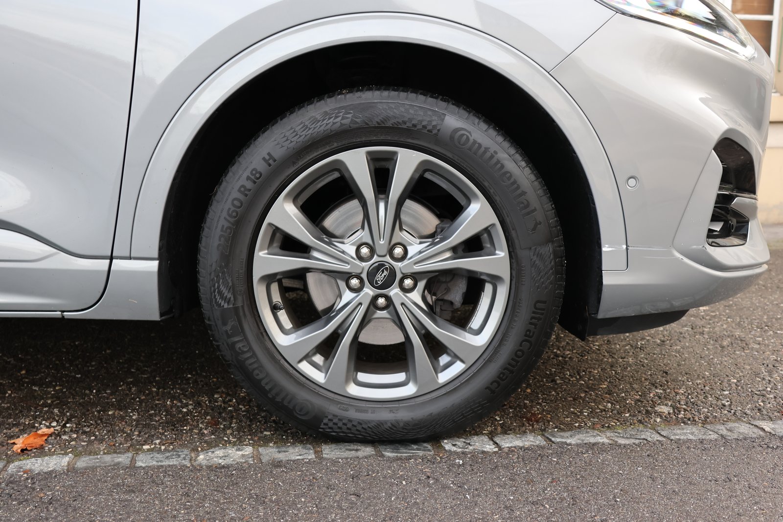 FORD Kuga 2.0 TDCi EcoBlue ST-Line 4WD Automat, Diesel, Second hand / Used, Automatic - 5