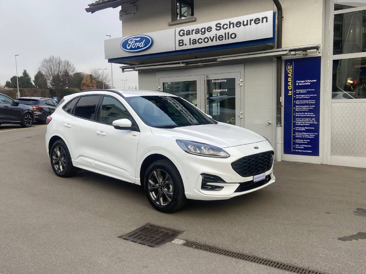 FORD Kuga 2.5 Plug-in Hybrid ST-Line, Plug-in-Hybrid Petrol/Electric, Second hand / Used, Automatic