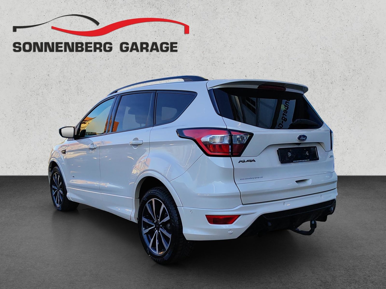 FORD Kuga 1.5 EcoB 176 ST-Line, Essence, Occasion / Utilisé, Automatique - 4