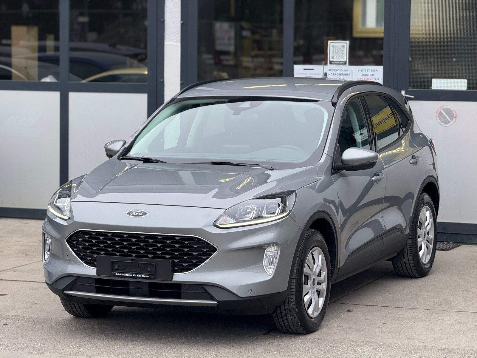 FORD Kuga 2.0 TDCi EcoBlue Cool & Connect 4WD, Diesel, Second hand / Used, Automatic - 2