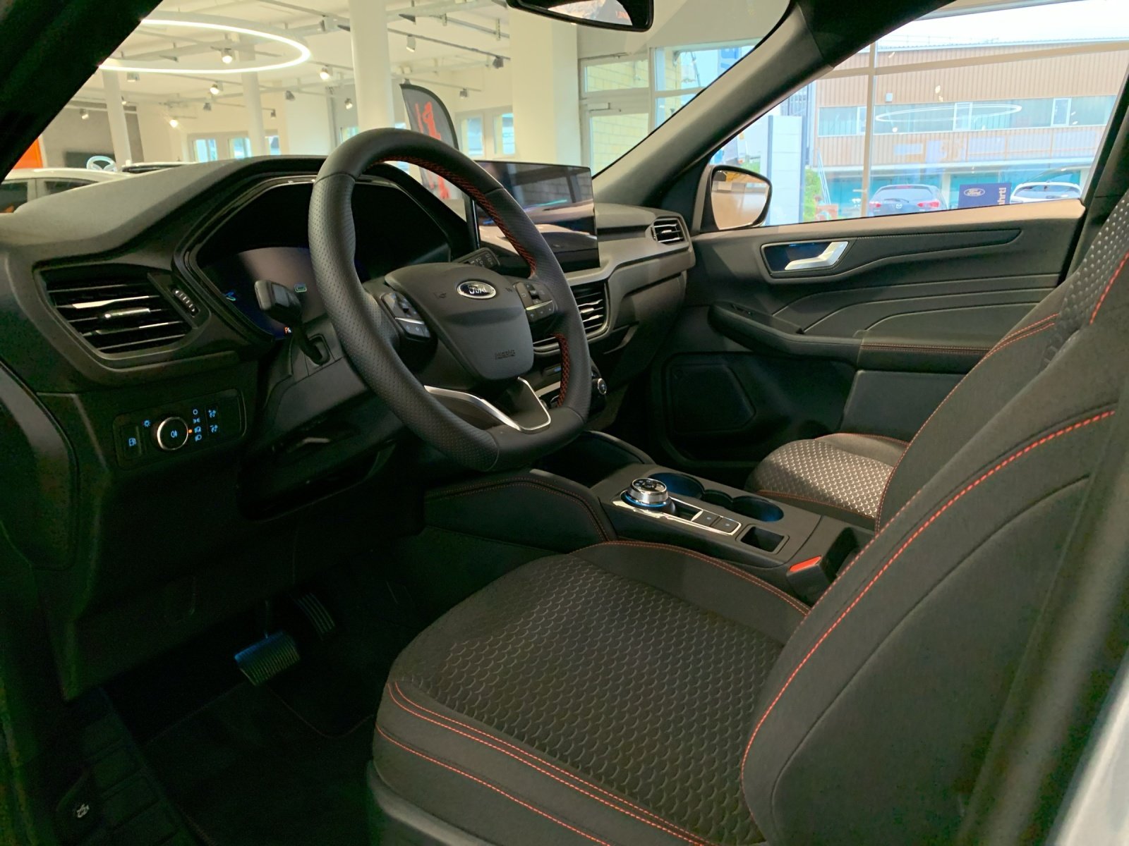 FORD Kuga 2.5 Plug-in Hybrid ST-Line, Plug-in-Hybrid Petrol/Electric, Ex-demonstrator, Automatic - 5