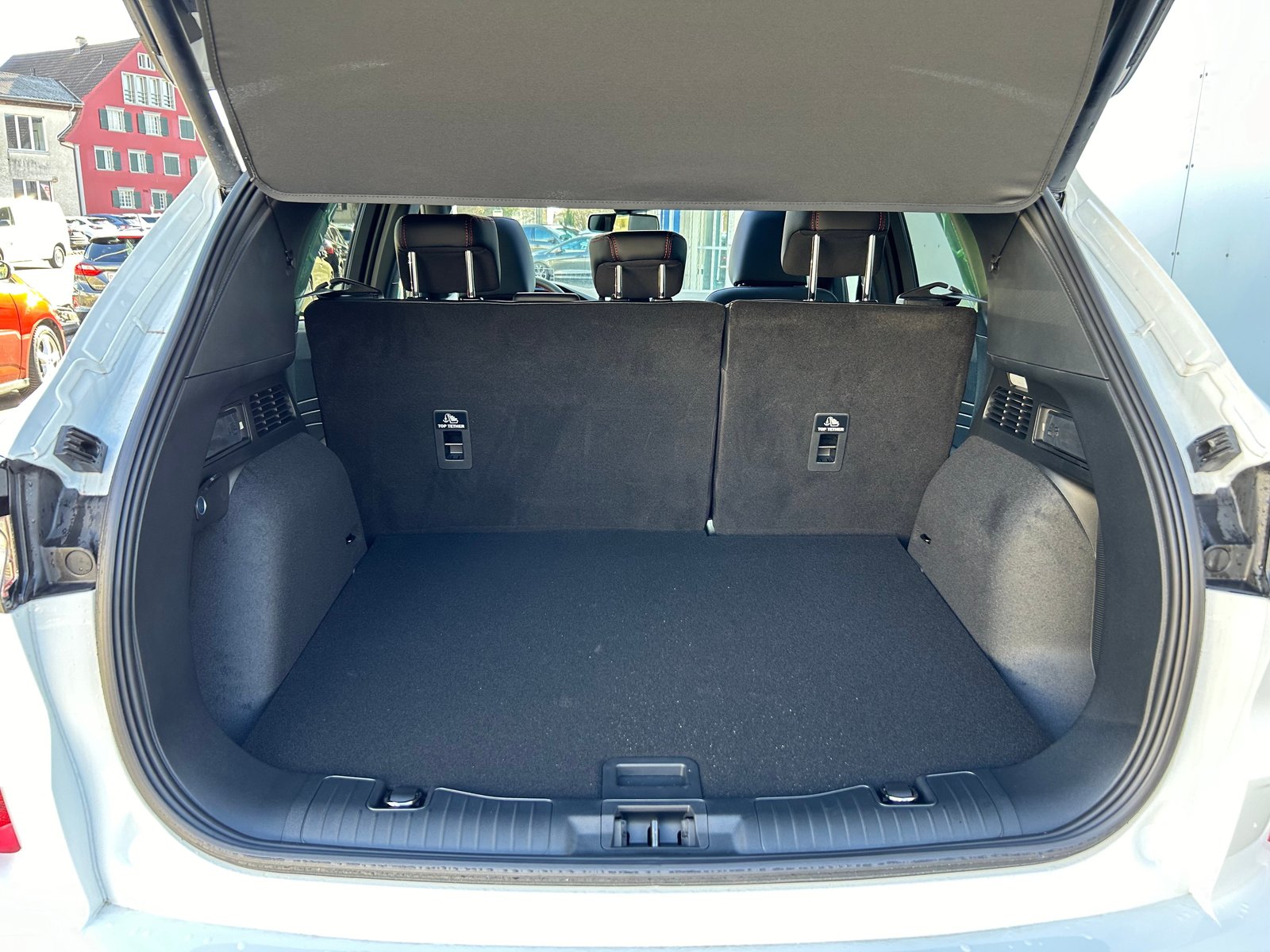 FORD Kuga 2.5 Plug-in Hybrid ST-Line X, Hybride Rechargeable Essence/Électricité, Voiture de démonstration, Automatique - 6