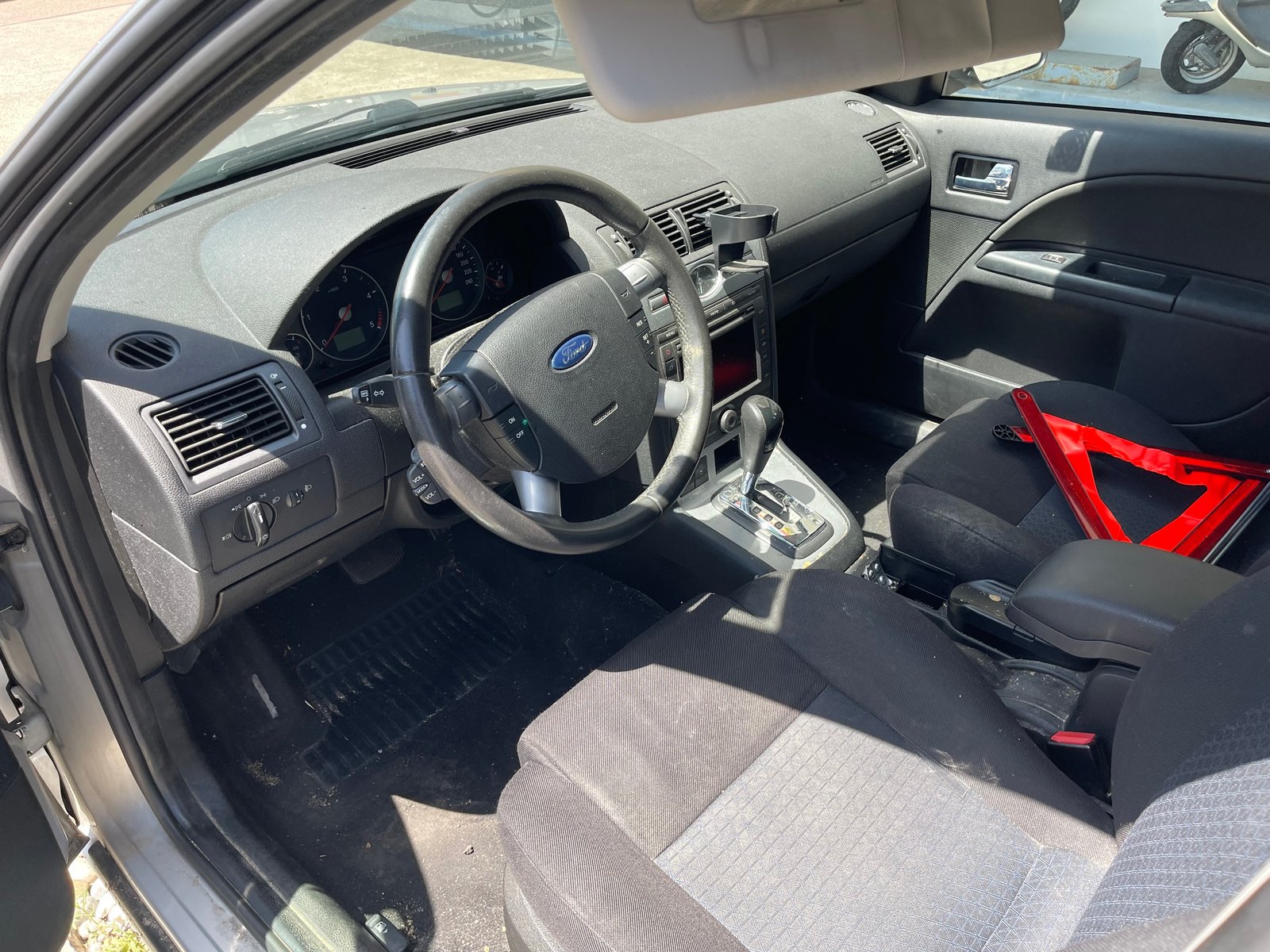 FORD Mondeo 2.0 TDCi 16V Executive, Diesel, Occasion / Utilisé, Automatique - 2
