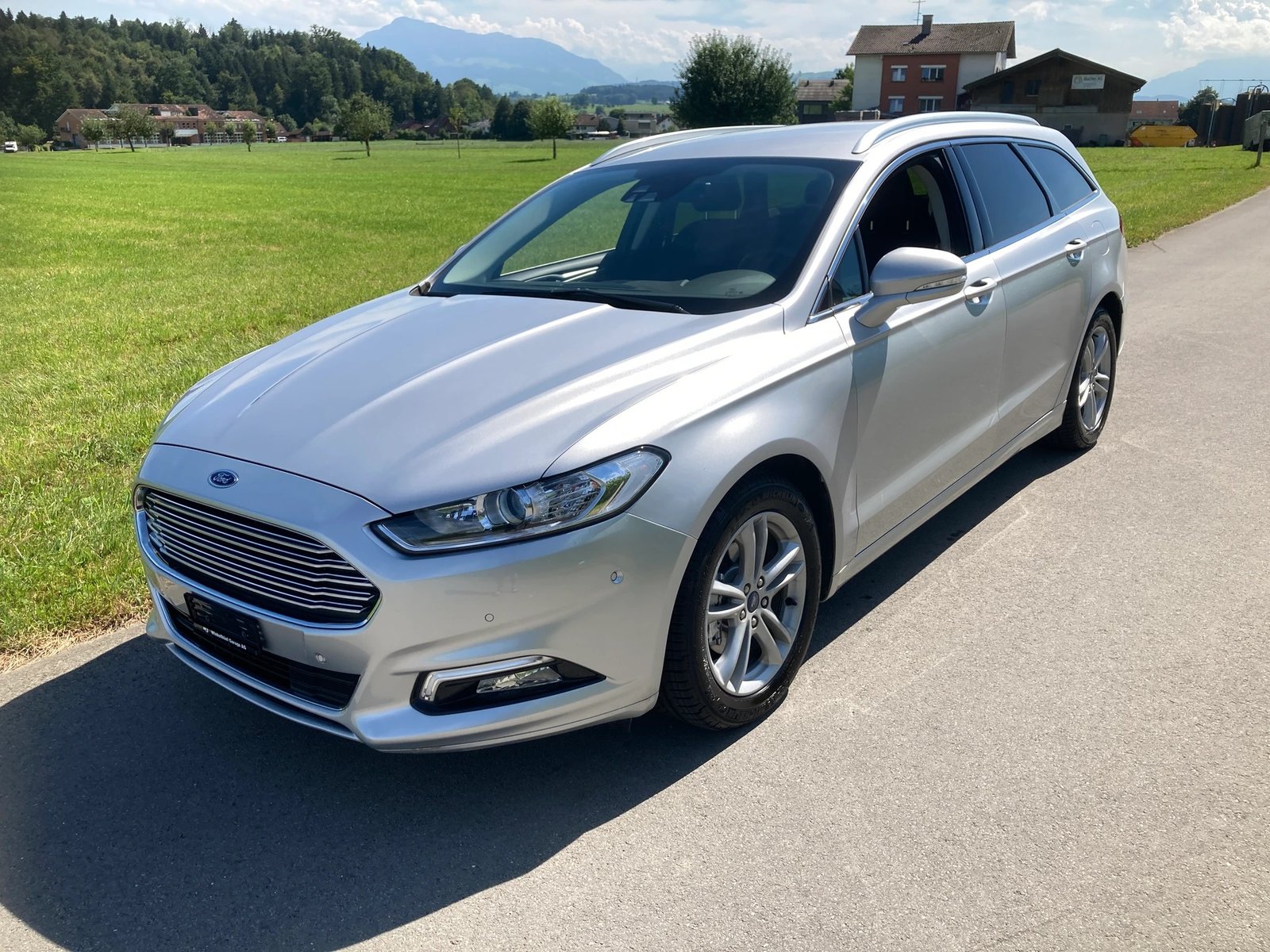 FORD Mondeo 2.0 TDCi Titanium AWD PowerShift *Anhängerkuppl