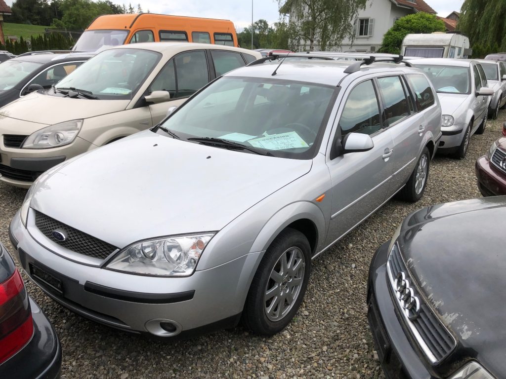FORD MONDEO 2.0i 16V Trend