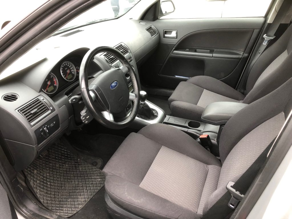 FORD MONDEO 2.0i 16V Trend, Benzin, Occasion / Gebraucht, Handschaltung - 5